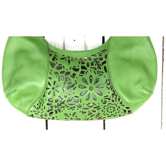 Via Spiga green leather laser floral cut brass chain shoulder purse - Picture 4 of 7